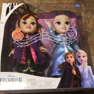 Frozen 2 singing sisters Anna & Elsa new